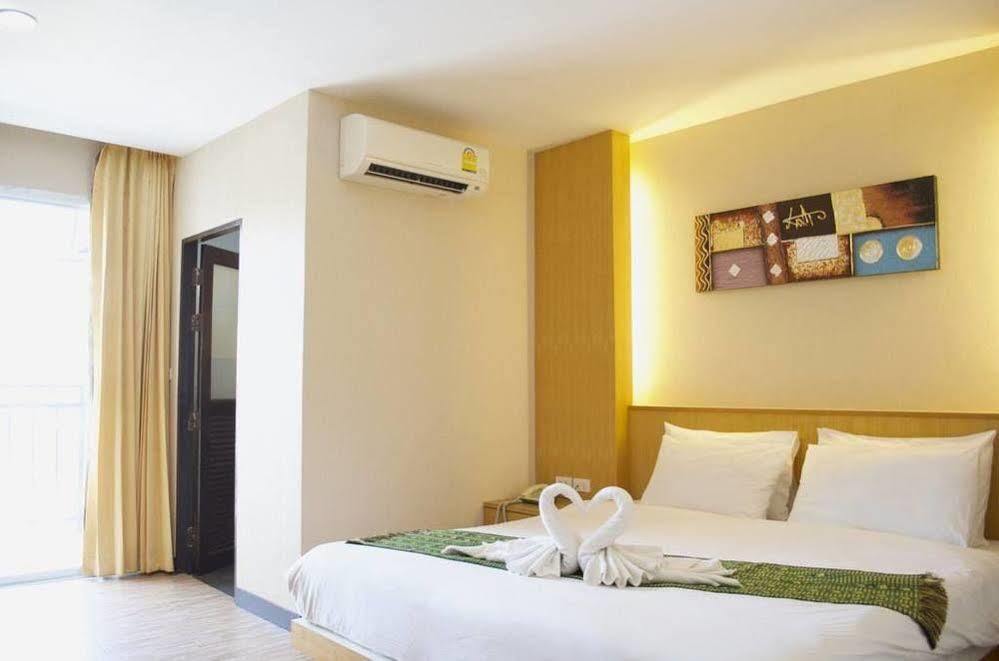 The Son Patong Beach Exterior photo