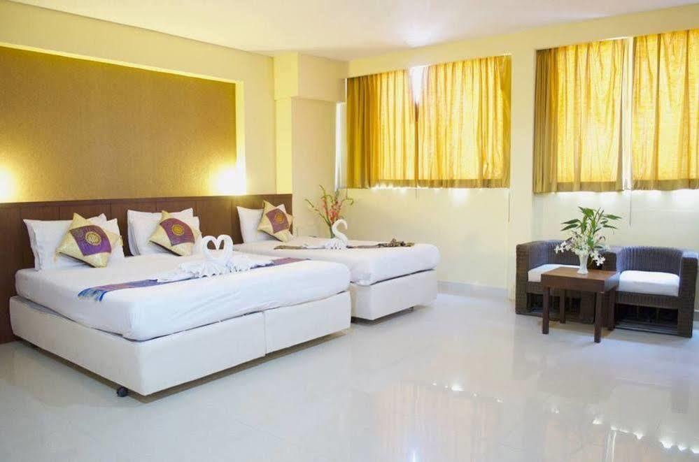 The Son Patong Beach Exterior photo